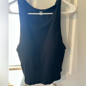 Uniqlo Classic Black Tee XL with built in bra